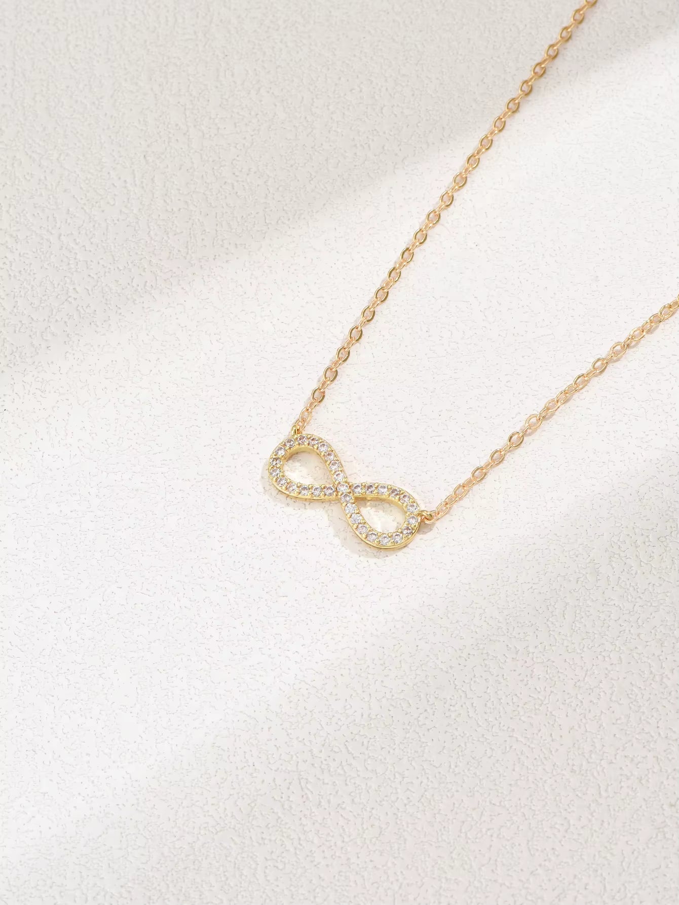Elegant Infinity Pendant Necklace for Women - Timeless Zircon Jewelry Gift for Any Occasion